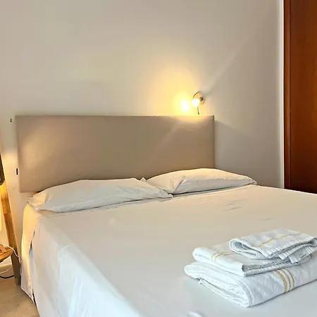 Donna Memela * 칼리아리