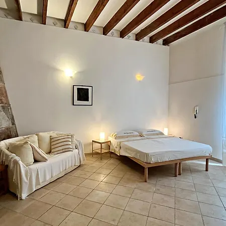 Donna Memela Apartament